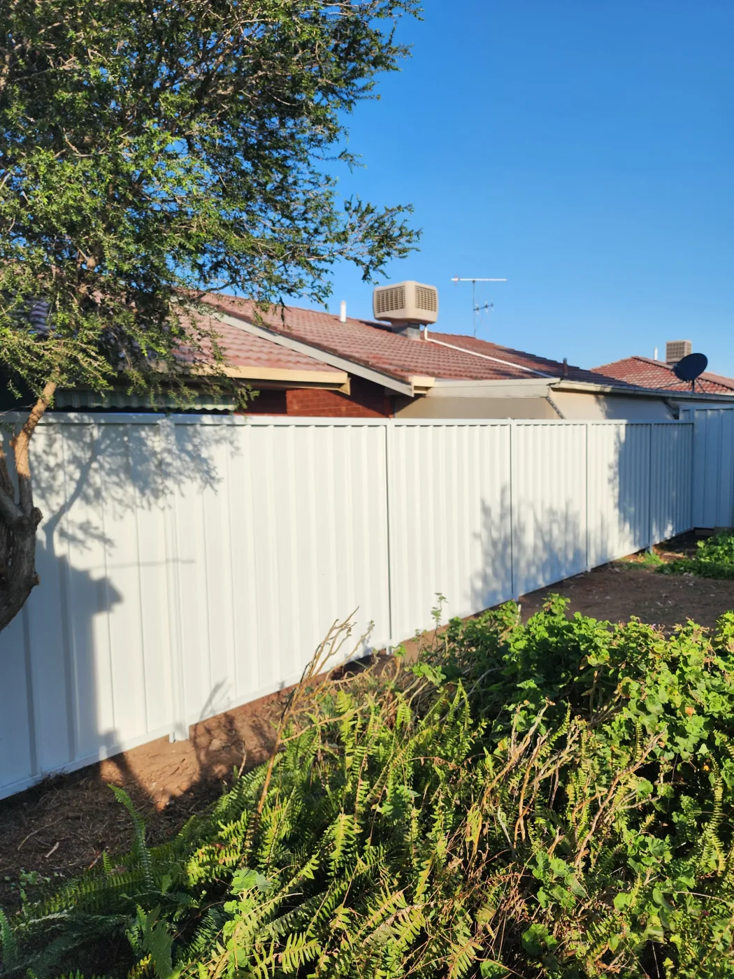 Fencing installation project