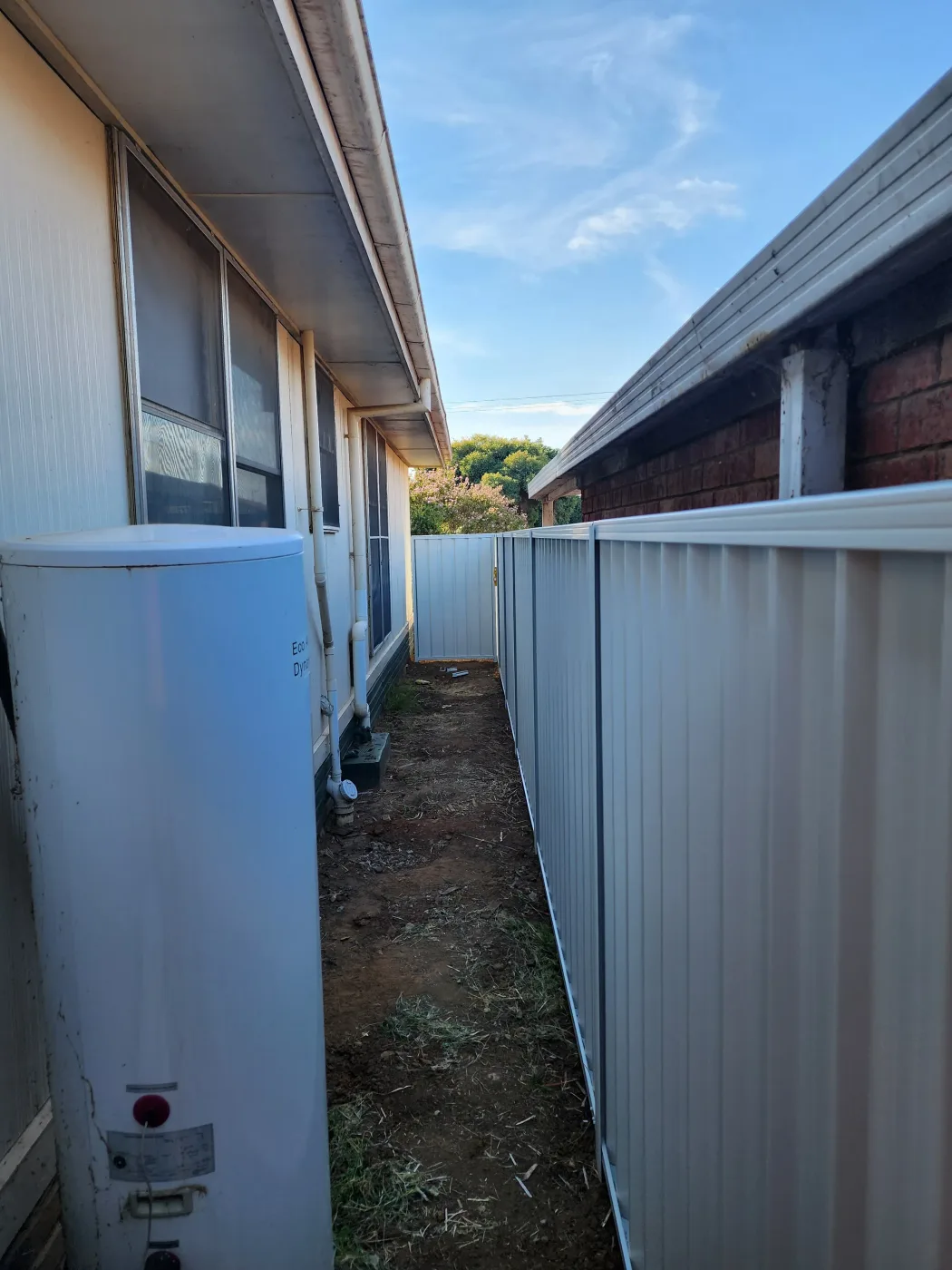 Fencing installation project