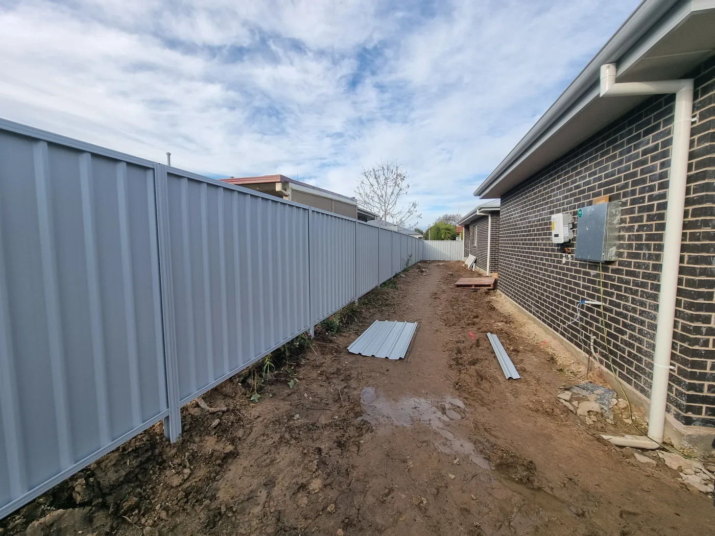 Fencing installation project