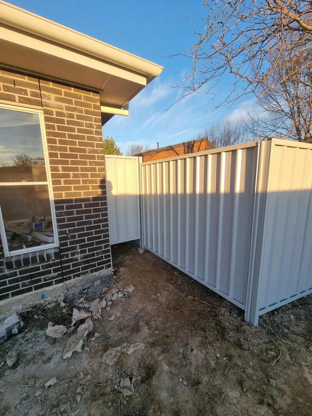 Fencing installation project