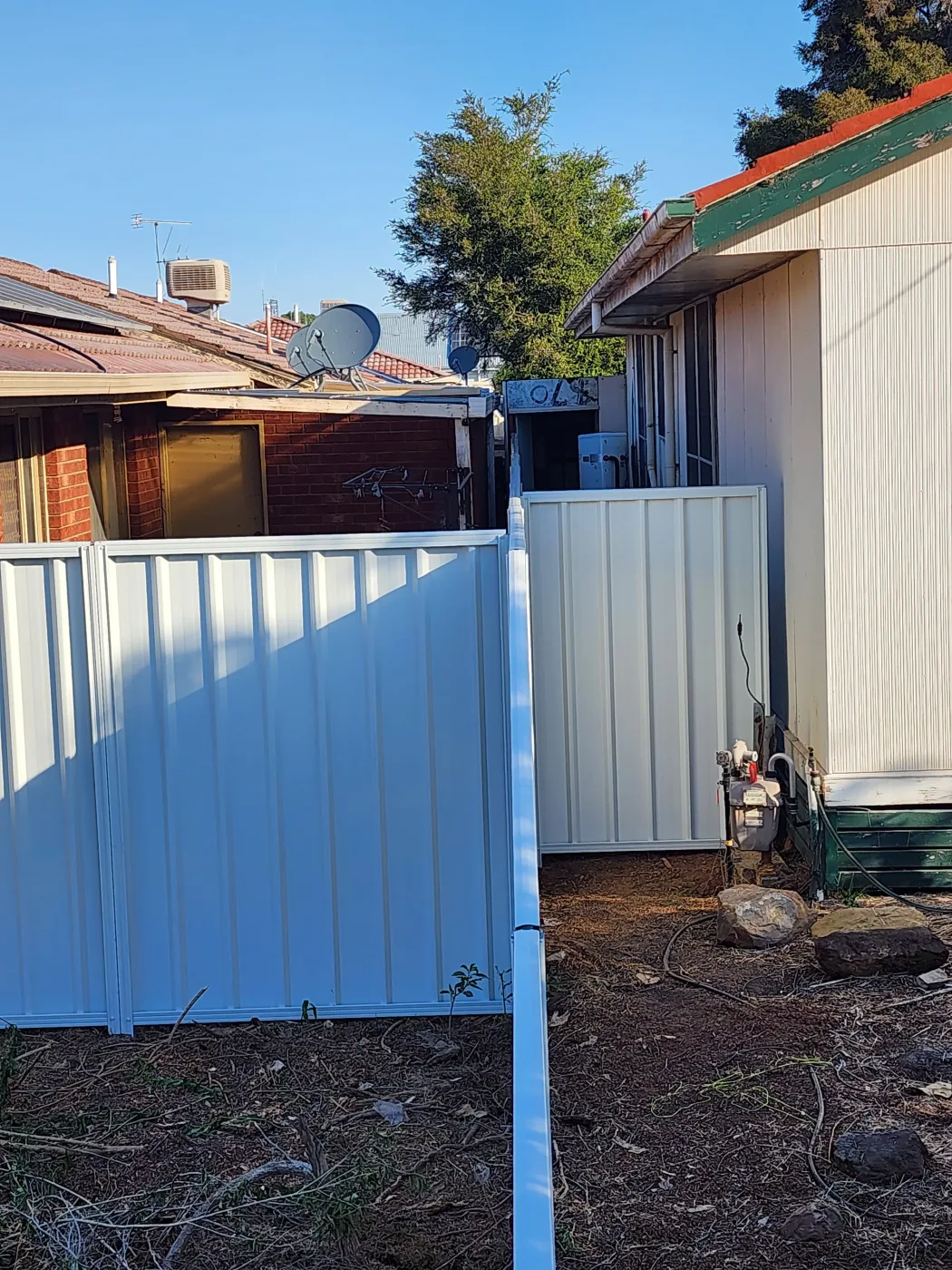 Fencing installation project